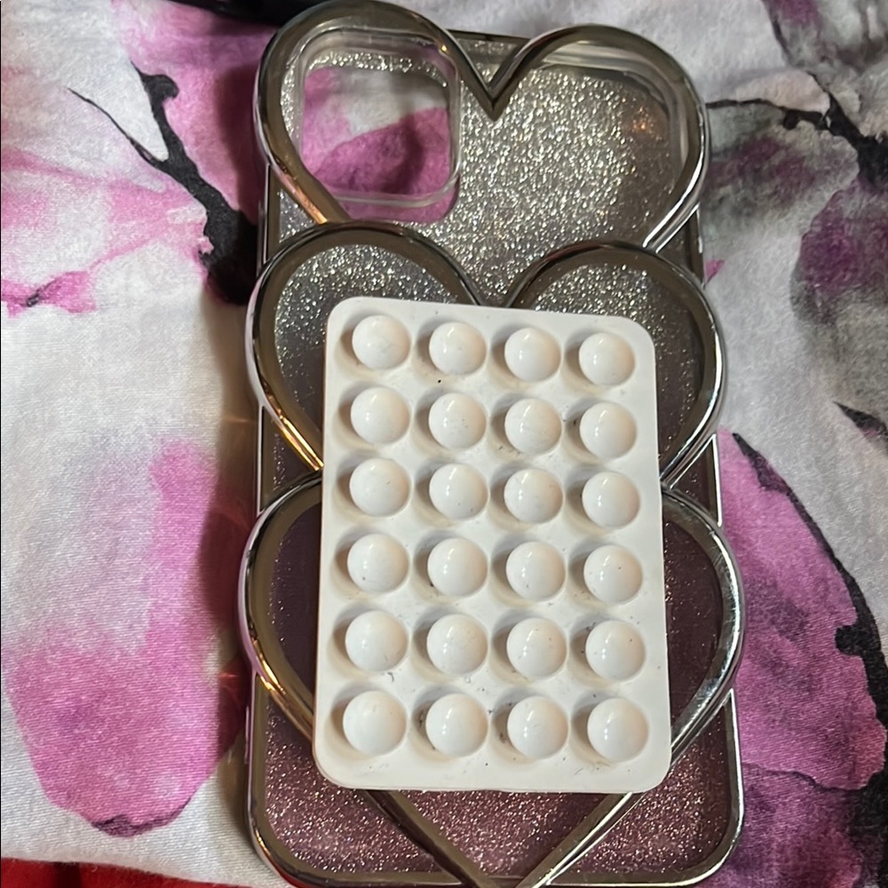 IPHONE 11 assorted case bundle - Picture 5 of 6